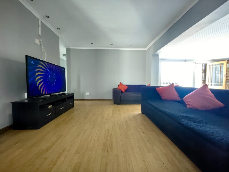 4 Bedroom Property for Sale in Richwood Western Cape
